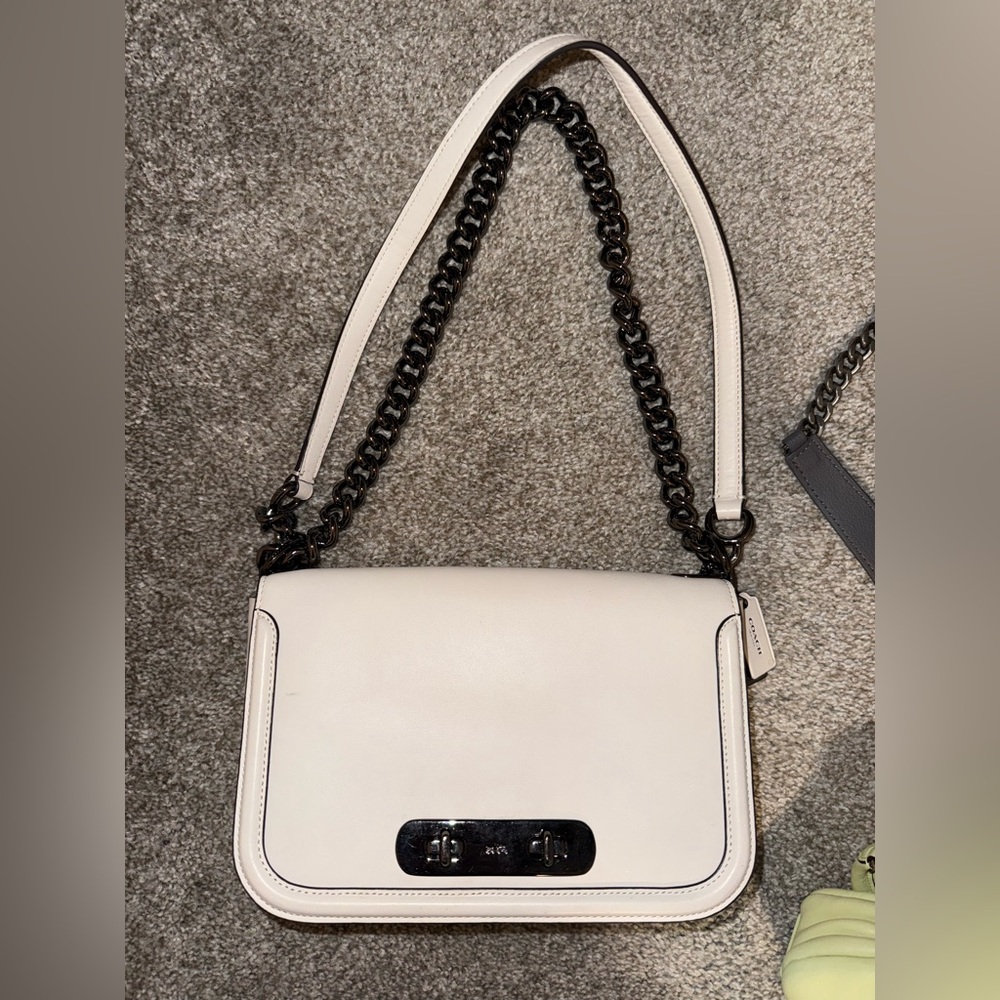 Coach Swagger Shoulder Bag with Chain Strap
